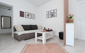 Apartments Rozi